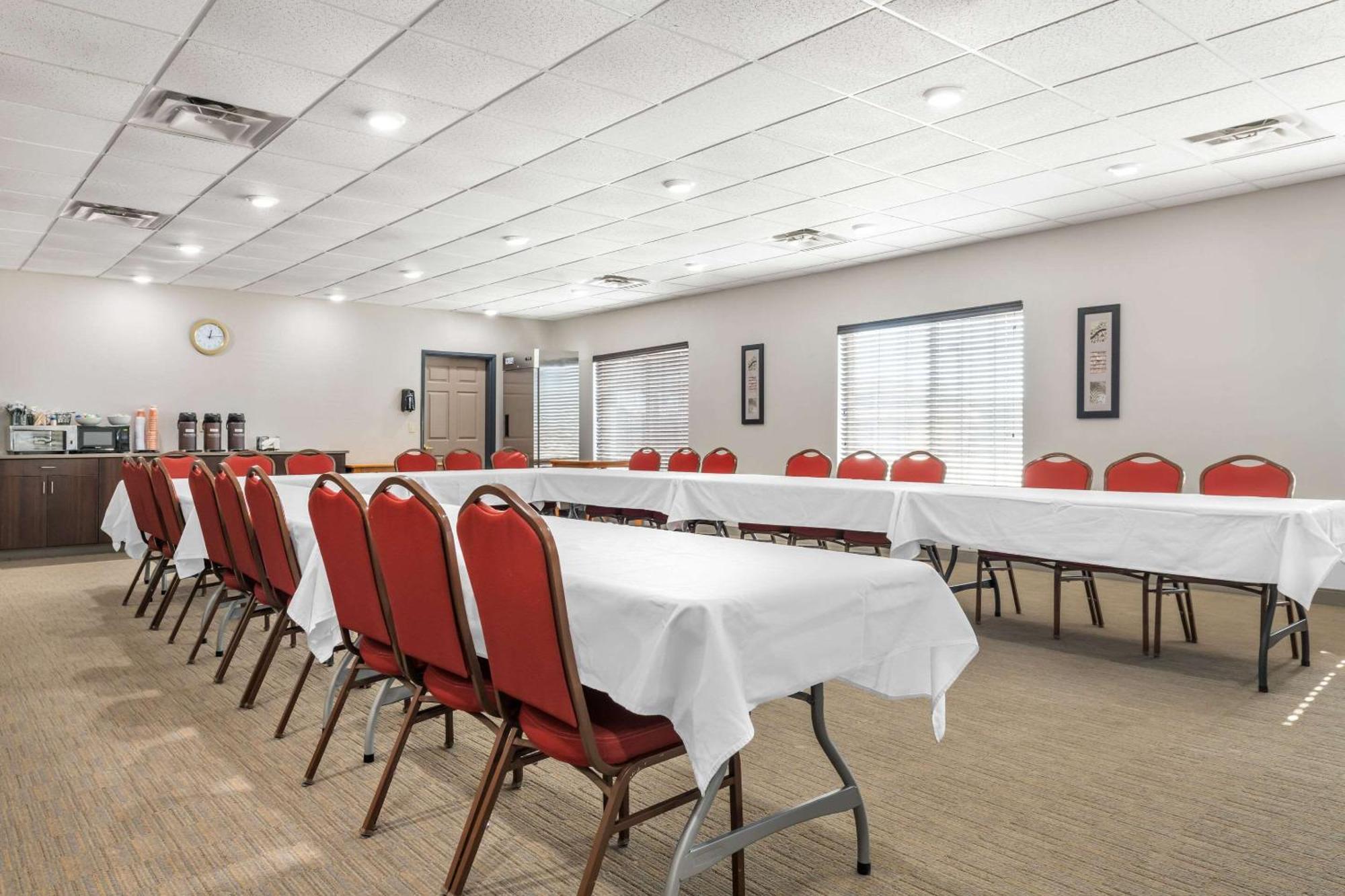 Country Inn & Suites By Radisson, Watertown, Sd Dış mekan fotoğraf